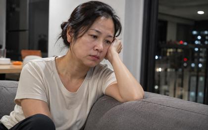 Người mẹ nghẹn ngào giữa đêm: Con có vấn đề, nhưng sai lầm của tôi còn lớn hơn, chính kiểu "yêu thương" này đã hủy hoại con