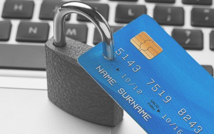 Ngân hàng thông báo phong tỏa tài khoản và tự động trích tiền với những trường hợp này
