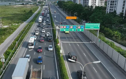 Cục CSGT: Nhiều xe xi-nhan, nháy đèn... xin vượt nhưng xe trước vẫn không nhường