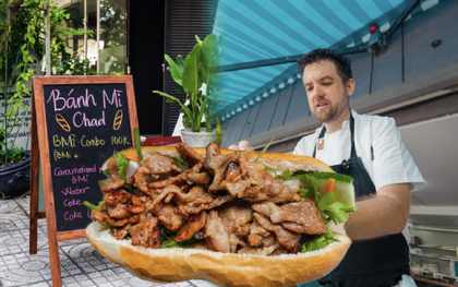 Bỏ nhà hàng ở Mỹ để về TP.HCM bán bánh mì: Ông Tây khiến khách Việt chấm 8,5, bán 2 tiếng đã hết sạch