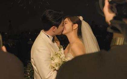 Nữ ca sĩ sinh con được 2 tuần đã phải đi làm quần quật nuôi chồng, ông xã bắt cô đưa 6 triệu để mừng cưới bạn xã giao