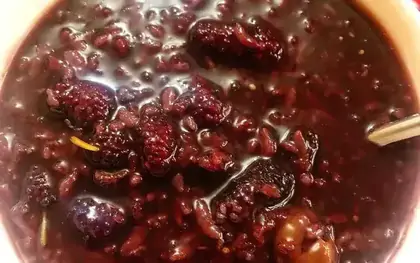 Việt Nam có loại quả mọc dại ven đường nhưng là "vua bổ thận", dưỡng tóc, chống lão hóa