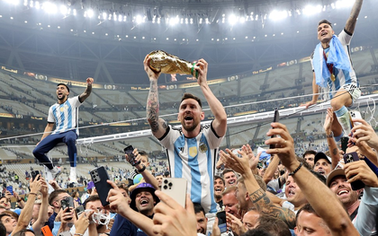 Hai lần Messi chia tay ĐT Argentina: Từ những giọt nước mắt tủi nhục năm 2016 đến loạt danh hiệu lẫy lừng sau 10 năm huy hoàng