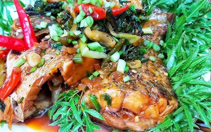 Điều gì xảy ra khi ăn lá đinh lăng với cá?