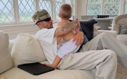 Justin Bieber chia sẻ ảnh mới cùng con trai 2 tuổi