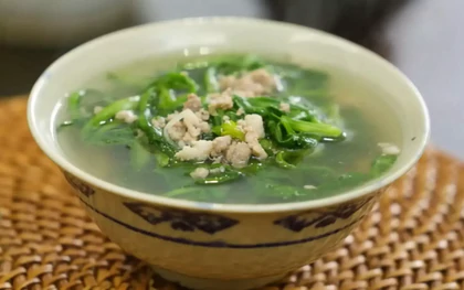 Rẻ bèo, được ví như thuốc an thần tự nhiên, cực giàu canxi và sắt: Rau gì mà bổ đến vậy?