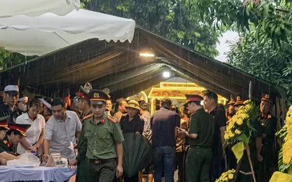 Con trai của Thiếu tá Trần Văn Tùng: "Bố đâu rồi, sao đêm muộn rồi bố chưa về với con"