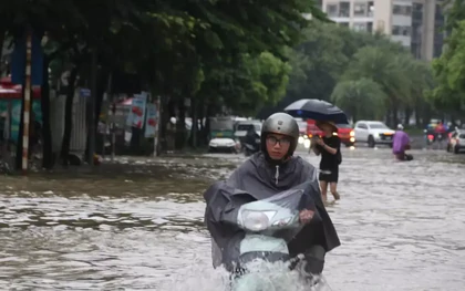 Hà Nội còn mưa lớn đến bao giờ?