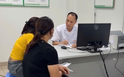 Nước lũ rút, mối nguy chưa qua: Bác sĩ cảnh báo loạt bệnh dễ bùng phát
