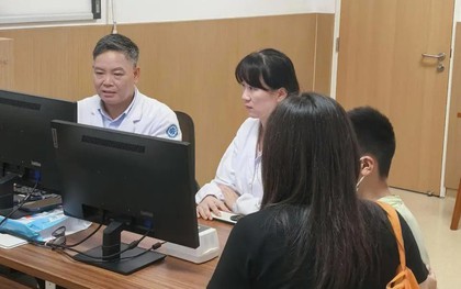 Bé 13 tuổi 4 năm chịu cảnh đau đầu liên tục, mỗi học kỳ phải nghỉ học 2 tháng: Bác sĩ phát hiện thủ phạm không ngờ