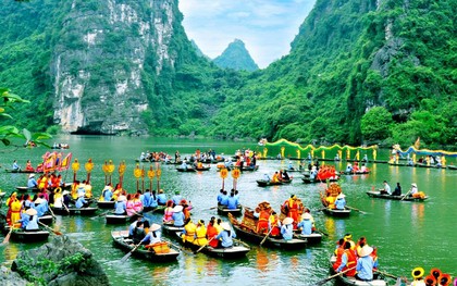 Loạt điểm du lịch nổi tiếng của Ninh Bình thông báo ngưng hoạt động, lý do là gì?
