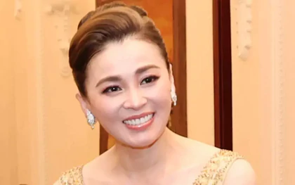 Thời trang tinh tế của Hoàng hậu Thái Lan tại Việt Nam