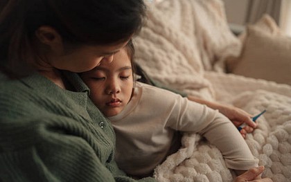 Phát hiện bất ngờ: Những bà mẹ sống rất "mệt mỏi" thường không phải vì nghèo, cũng không hẳn vì con khó nuôi, mà do 5 vấn đề này