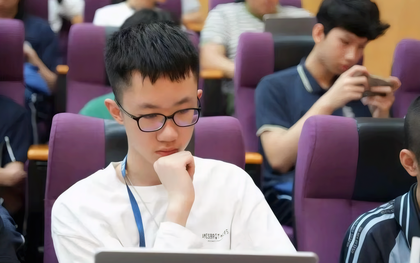 Phát hiện thần đồng 13 tuổi được ví như "Elon Musk tương lai", video học tiếng Anh bằng AI thu hút 20 triệu lượt xem