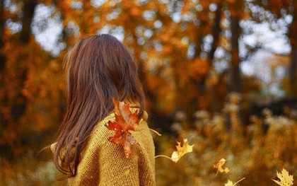 Vì sao vào mùa thu cơ thể hay mệt mỏi, tâm trạng dễ chán chường?