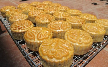 Một chiếc bánh trung thu có thể chứa năng lượng tương đương 5 bát cơm