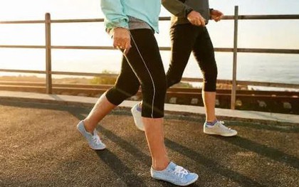 Bị gout, đi bộ mỗi ngày có giúp hạ axit uric?