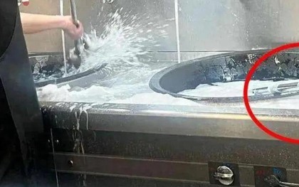 Scandal trường mầm non dùng chảo nấu để cọ nắp cống gây kinh hãi ở Trung Quốc