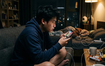 Quen video ngắn: Xem phim phải tua x2, làm việc vài phút lại lướt điện thoại