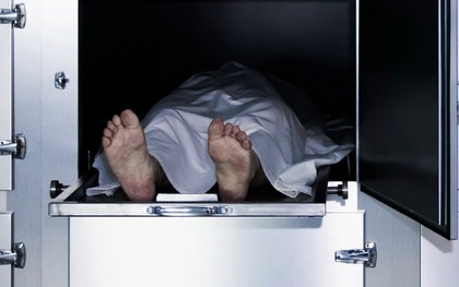 Kỳ lạ cụ bà ngoài 70 tuổi bất ngờ hồi tỉnh trong quan tài trước khi thực sự qua đời