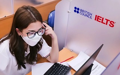 IELTS thêm tính năng thi Viết trên giấy từ tháng 10/2026