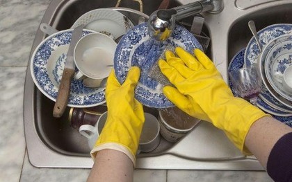 Lời khuyên đến những ai đang phải rửa bát mỗi ngày