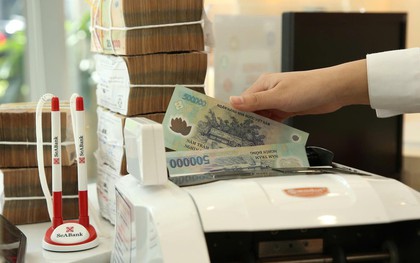Lãi suất ngân hàng 26/9 tại Techcombank, MB, VPBank, Sacombank, HDBank, Agribank, Vietcombank, BIDV, VietinBank,...