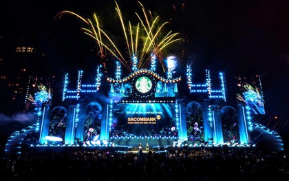 Từ Fast-track đến biển lightstick: Trải nghiệm đi concert siêu khác biệt của chủ thẻ SACOMBANK Visa