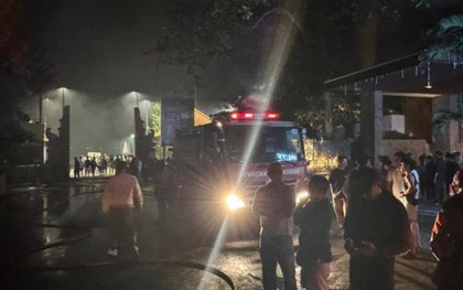 Đang ăn ở nhà hàng, thực khách bất ngờ nghe tiếng nổ lớn: Sau 20 giây, cảnh tượng kinh hoàng xuất hiện