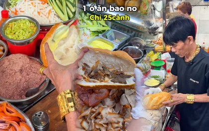 Bánh mì phá lấu Xóm Chiếu nổi tiếng TP.HCM nhờ anh chủ đeo vàng trĩu cổ, ổ hơn 300g mà giá chỉ 25.000 đồng