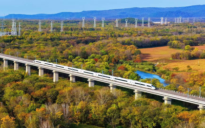 Hàng xóm Việt Nam chính thức vận hành tuyến đường sắt cao tốc dài 318 km: chạy qua vùng đất đóng băng vĩnh cửu, chịu lạnh tới -40°C