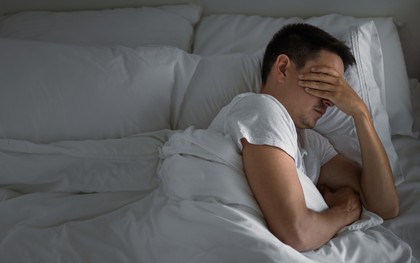 Đi ngủ thế nào để tốt cho huyết áp? Nghiên cứu phát hiện một chi tiết nhiều người thường bỏ qua