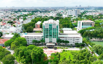 1 trường đại học thưởng cho tân sinh viên, cứ 1 điểm = 1 triệu đồng: Thủ khoa nhận đến 29 triệu đồng