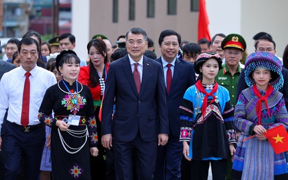 Chuyển từ "dạy những gì mình có" sang "dạy những gì người học và đất nước cần"