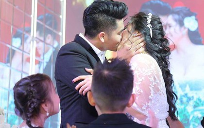Nữ diễn viên quê Trà Vinh bị phản đối khi tái hôn với chàng trai kém 7 tuổi, nay sống như "công chúa" trong nhà phố khang trang