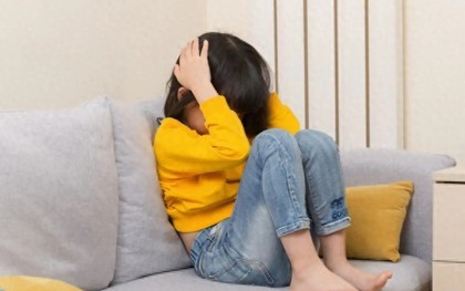 Đây là độ tuổi mà trẻ bắt đầu có nhiều bất ổn tâm lý: Nếu cha mẹ không thay đổi cách dạy con thì gia đình dễ xào xáo