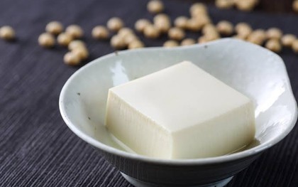 Vì sao đậu phụ càng trắng chưa chắc đã ngon ngậy bổ hơn?