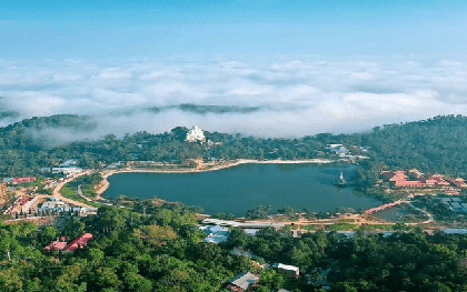 Việt Nam có 1 nơi mát mẻ quanh năm chỉ từ 18 độ C, được ví là ‘Đà Lạt của miền Tây’, sở hữu tượng Phật Di Lặc lớn nhất châu Á