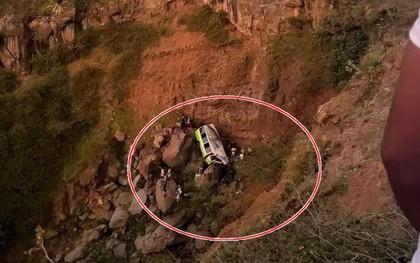 Xe buýt chở học sinh lao xuống vách đá, 25 người thiệt mạng: Hé lộ hành trình ngay trước thảm kịch xảy ra