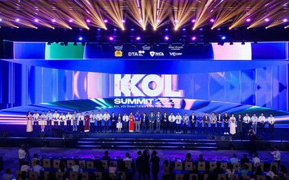 2 khoảnh khắc đặc biệt nhất KOL Summit 2026