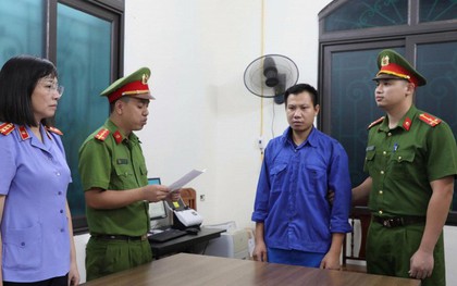 Công an kiểm tra kho gỗ: Ra lệnh bắt tạm giam chủ kho SN 1991