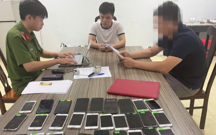 Công an điều tra loạt giao dịch tổng cộng gần 400.000.000 đồng liên tục chuyển vào tài khoản 7 thanh niên SN 2001 - 2006