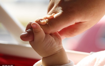 Nhật Bản: Bé trai 2 tháng tuổi tử vong sau khi bị bố trùm túi nylon lên đầu