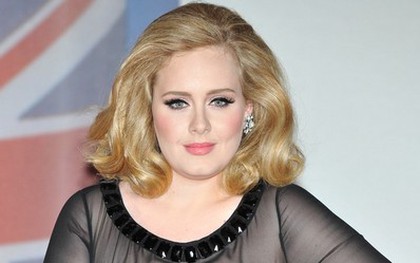 Adele đăng ký bản quyền tên mình