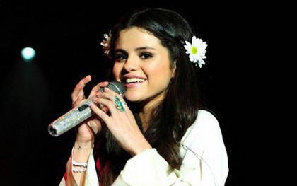 Album mới là "bước ngoặt lớn" trong đời Selena Gomez