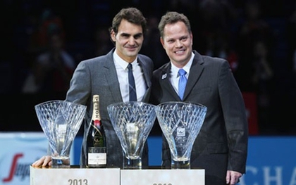 Federer kiếm tiền "khủng" hơn Messi, CR7