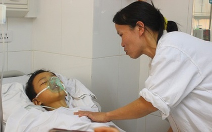 Gia đình "nạn nhân vụ xe biển xanh tông" bị lừa hết tiền viện phí ở bệnh viện Việt Đức