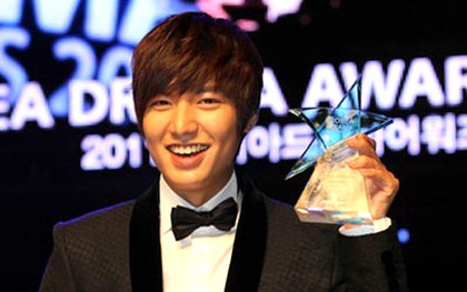 Lee Min Ho chiến thắng tuyệt đối tại Korean Drama Awards 2011 