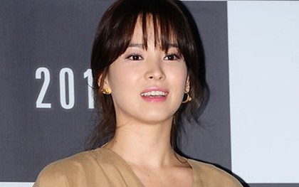 Kiều nữ Song Hye Kyo trở lại màn bạc nhờ... xin xỏ 