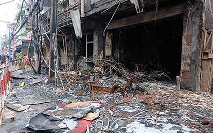 Hiện trường 8 căn nhà trơ khung sau đám cháy dữ dội ở trung tâm Sài Gòn